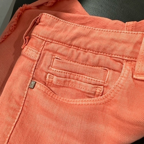Anthropologie Pilcro & the letterpress Fit/Stet Denim Salmon Color Shorts Sz 27 - Picture 7 of 8